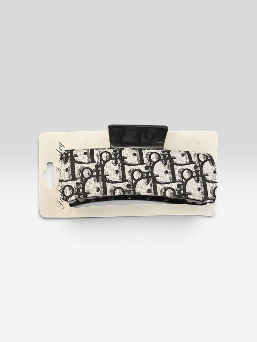 Black & White D Patterned Hair Clip